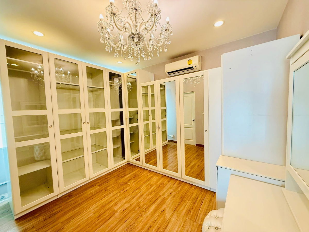 picture #R8485 🎉 291268 House for Rent: Centro Suksawat-Rama 3 - 6/17