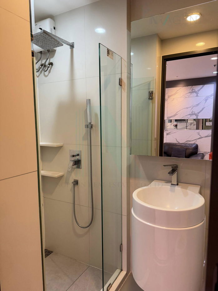 picture 📌 For Rent Condo RHYTHM ASOKE Building 1, Floor 30,Studio, Room size 22.00 sqm - 1/8