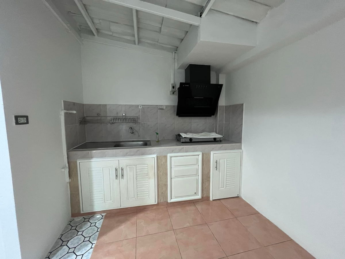 รูป 🏡 ให้เช่าทาวน์เฮ้าส์ 2 ชั้น – ห้วยขวาง / ประชาราษฎร์บำเพ็ญ 📍 ทำเลดี ใจกลางเมือง เดินทางสะดวก 🚆 ใกล้ MRT ห้วยขวาง - รูปที่ 3/7