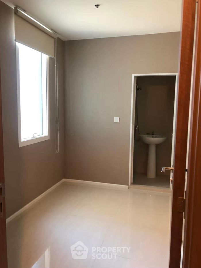 picture 3-BR Condo at Menam Residences in Wat Phraya Krai (ID 1703899) - 27/27