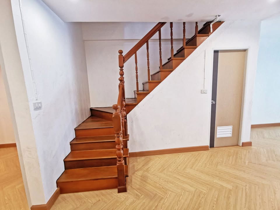 รูป 🏡 𝗛𝗢𝗨𝗦𝗘 𝗙𝗢𝗥 𝗦𝗔𝗟𝗘 | ทาวน์โฮม 3 ชั้น Baan Pongsirichai 1 บ้านพงษ์ศิริชัย 1 ⚡️ - รูปที่ 3/22