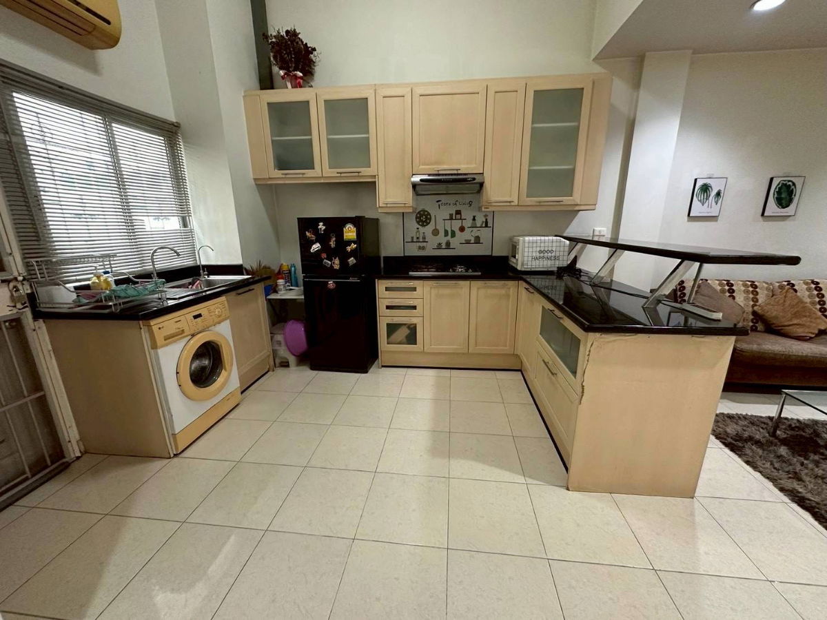 รูป ขาย ซื้อ ทาวน์โฮม เกษตร นวมินทร์ บ้านกลางเมือง สวิสทาวน์ เกษตร-นวมินทร์ Baan Klang Muang Swiss Town Kaset-Nawamintr ราคาถูก สนใจ Line: @951qfbfi - รูปที่ 7/12