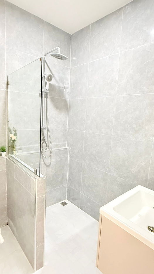 picture Affordable Detached House for Sale in Soi Boonsamphan, 41 Square Wah, 3beds 2bath - 28/42