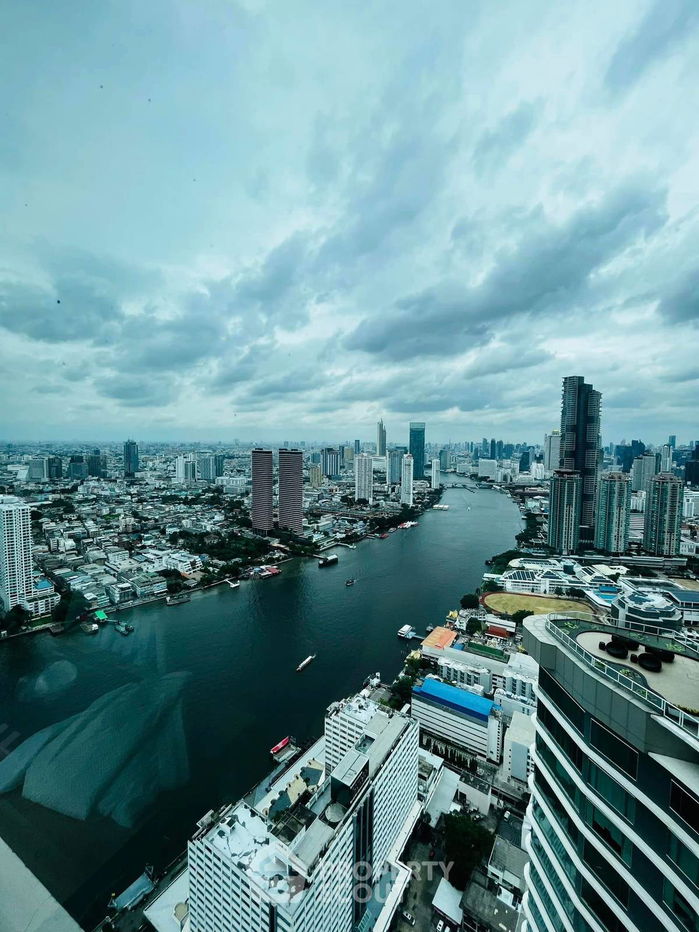 picture 3-BR Condo at Menam Residences in Wat Phraya Krai (ID 1703899) - 7/27