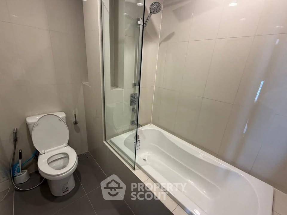 picture 1-BR Condo at Oka Haus Sukhumvit 36 near BTS Thong Lor (ID 2489218) - 2/4