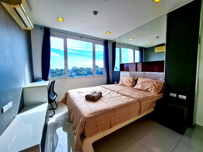 Condos for rent : Forrent The Vision Pratumnak Pattaya condo | High Floor | Internet Included
