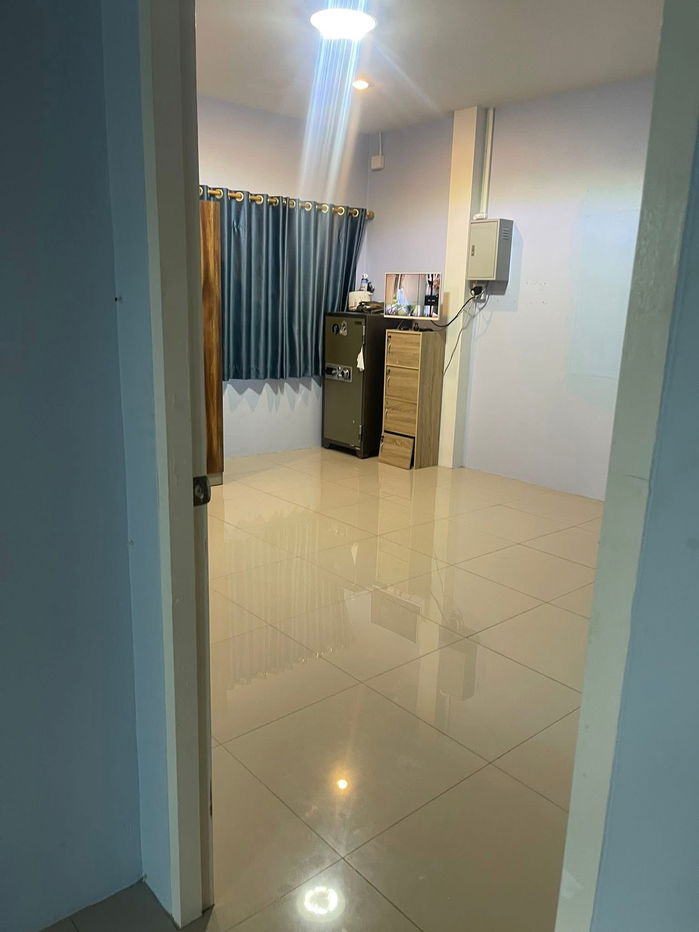 picture two-Storey Detached House for Sale in Mabprachan Pattaya - 4/10