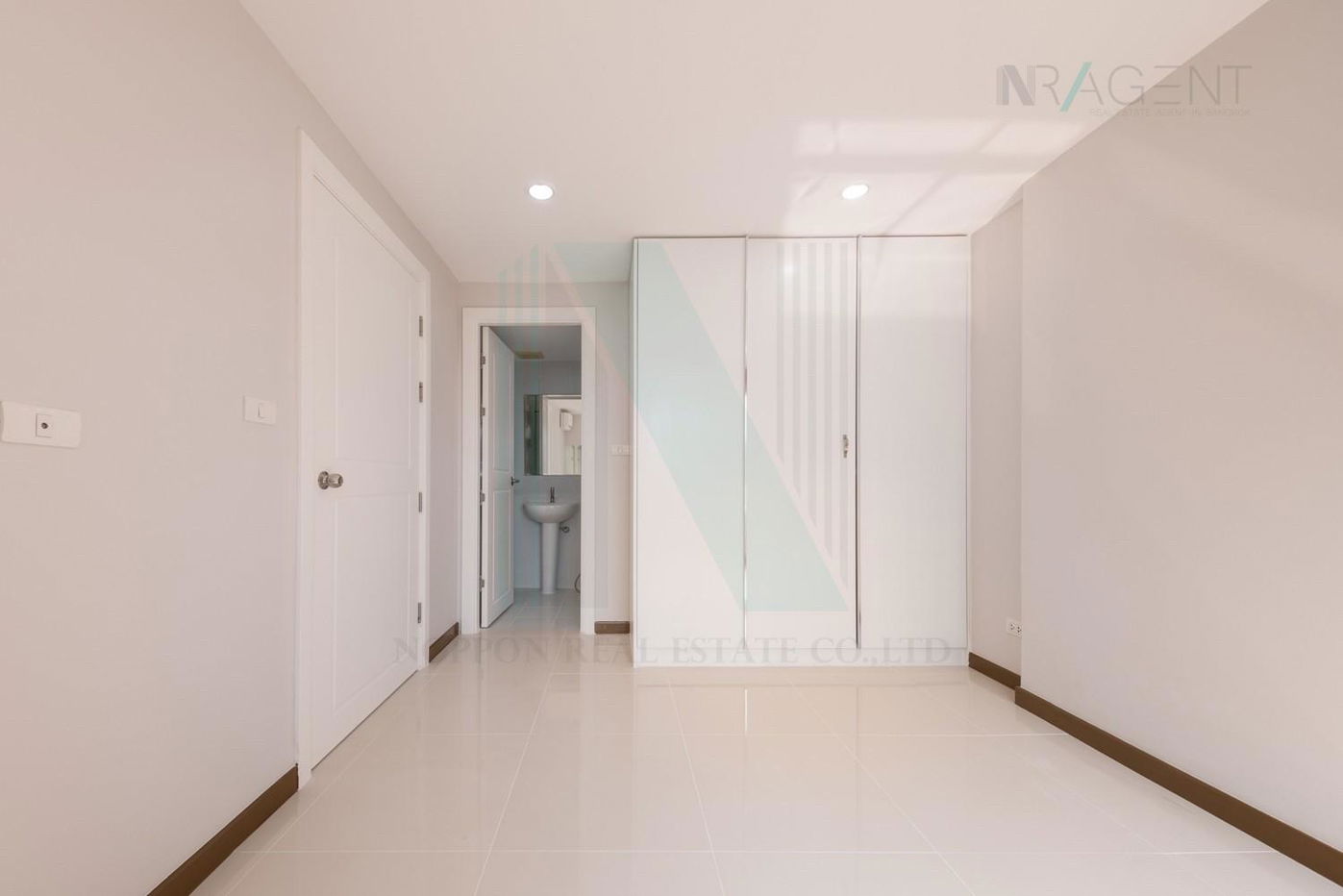 รูป ขายคอนโด อิลีเม้นท์ ศรีนครินทร์ อาคาร C ชั้น 6 2 ห้องนอน ขนาด 52 ตรม ใกล้ ตลาดรถไฟศรีนครินทร์ - รูปที่ 3/8