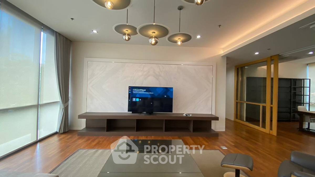 picture 3-BR Condo at Domus Condominium near BTS Asok (ID 2209379) - 3/43