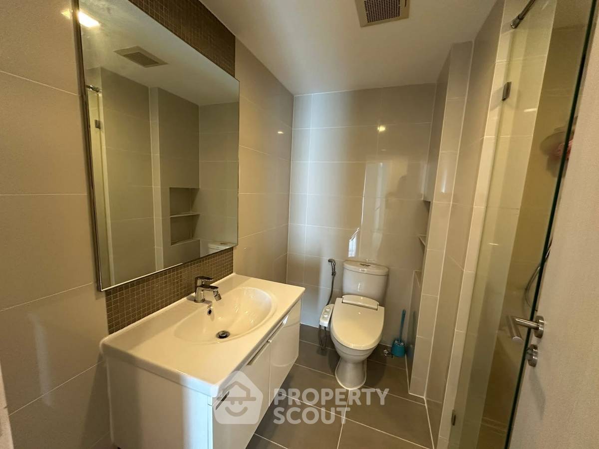 picture 2-BR Condo at Maestro 39 Sukhumvit 39 near BTS Phrom Phong (ID 2356510) - 8/10