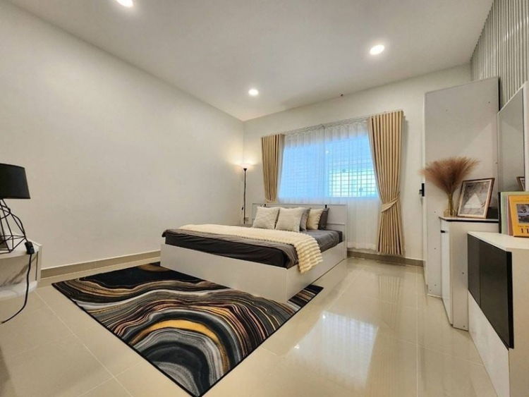 รูป 3-Bedroom Detached House for Sale – Mabprachan - รูปที่ 10/14