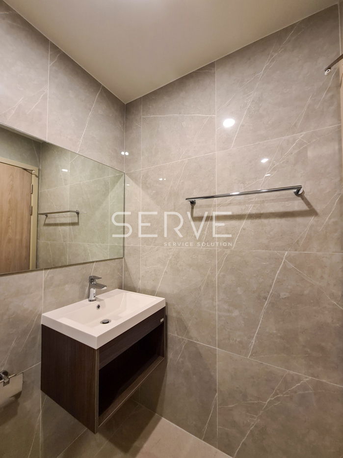 รูป 🔥19K/Mo 1 นอน  ชั้นสูงสุด35+  วิวเมือง เฟอร์จัดเต็ม พร้อมอยู่ คอนโดใหม่ทำเลดีมาก เดินทางง่าย ใกล้ MRT พระราม 9  @  NUE District R9 - รูปที่ 8/8