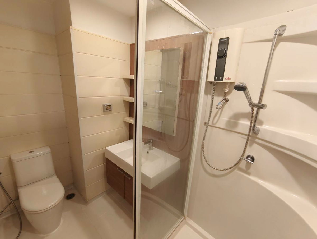 รูป OMG3110  < ว่าง 30 ธ.ค. 68 > ห้องสวย 2 ห้องนอน + รีโนเวทใหม่ + ให้เช่า  [ คิวเฮ้าส์ คอนโด สาทร ] - รูปที่ 12/13