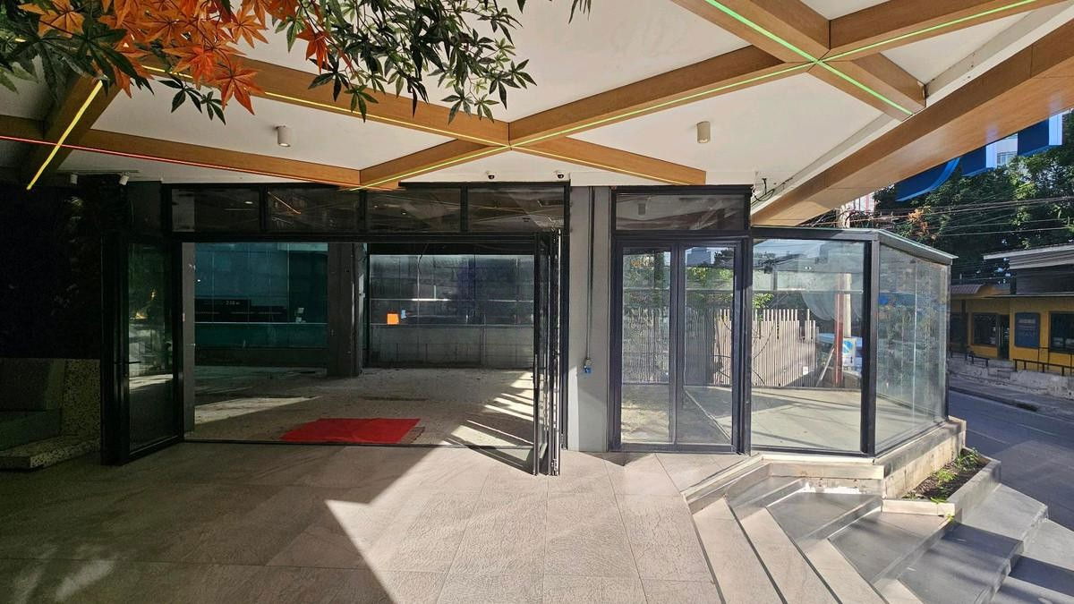 รูป 🔥 ให้เช่าพื้นที่ ทำเลดีที่สุดในย่านทองหล่อ!  📍 ชั้น 1 หน้าตึก ติดถนนซอยทองหล่อ 10 เหมาะกับร้านอาหาร Day-to-Night / Premium F&B / Brand Flagship - รูปที่ 2/6