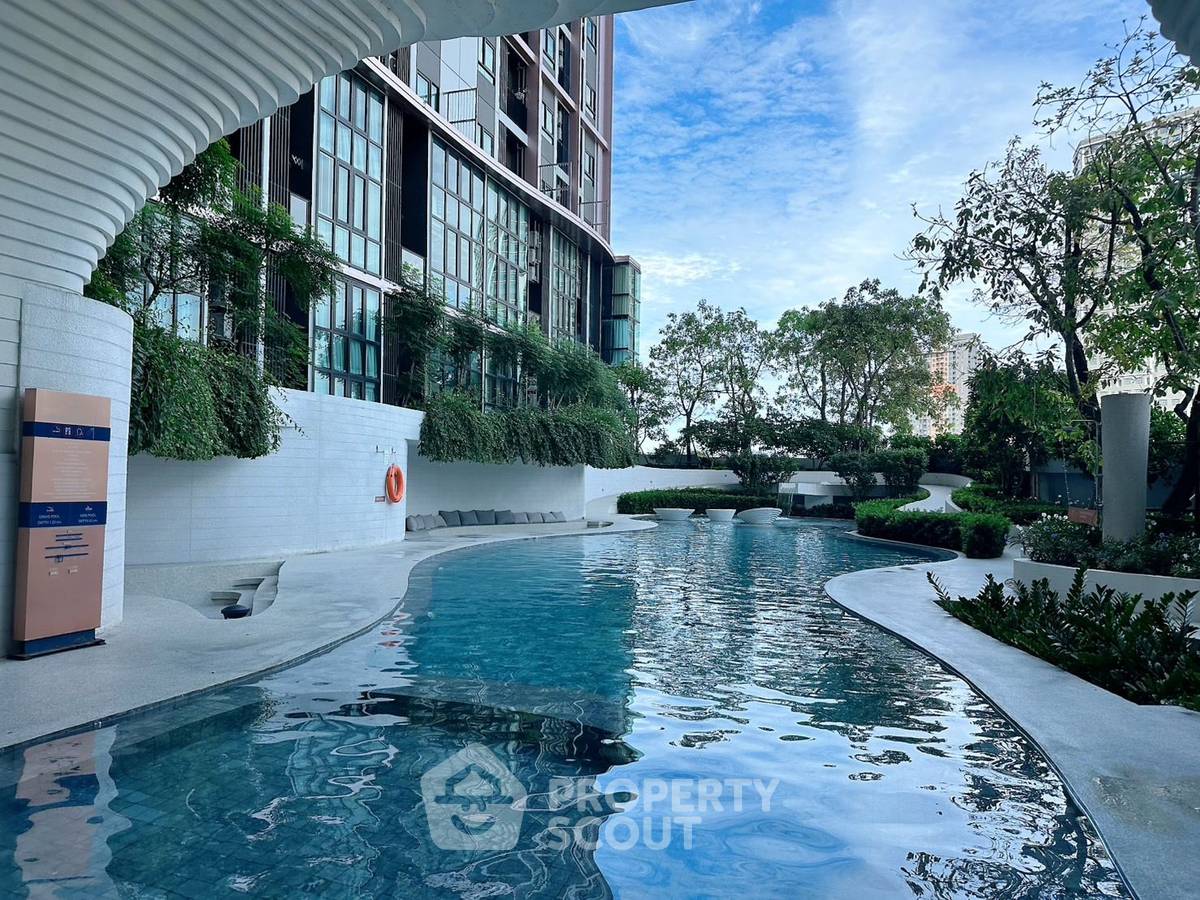 picture 1-BR Condo at Altitude Unicorn Sathorn-Tha Phra near BTS Talat Phlu (ID 2513685) - 10/14