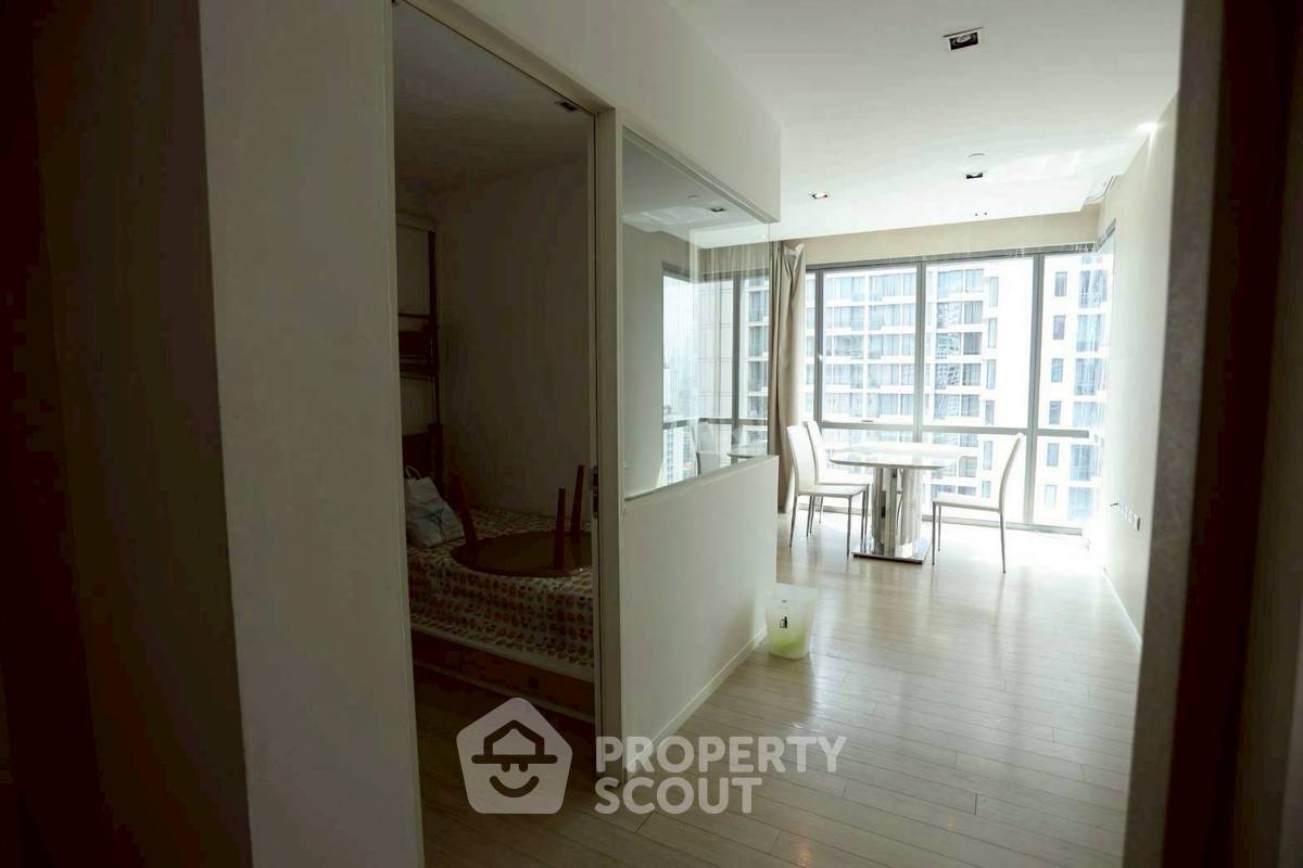 picture 2-BR Condo at The Room Sukhumvit 21 near MRT Sukhumvit (ID 2513060) - 12/12