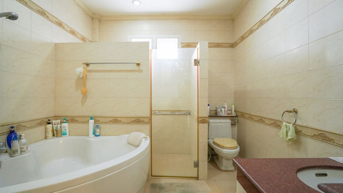 รูป ขายบ้านเดี่ยวมือสองกรุงเทพฯ 3 ชั้น โครงการ กฤษดานคร 20 (Kristsda Nakhon 20) ปิ่นเกล้า หน้าบ้านไม่ชนใครพร้อมวิวเลค บนเนื้อที่ 201 ตร.ว. - รูปที่ 21/23