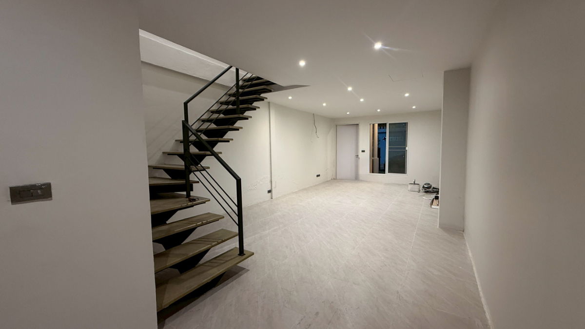 รูป ขายทาวน์เฮ้าส์ ซ.โรงนมตรามะลิ(อุดมเดช) ติดถ.สุขุมวิท(ปากน้ำ) ใกล้ BTS ช้างเอราวัณ 280 ม. สมุทรปราการ l รีโนเวทใหม่ พร้อมอยู่ - รูปที่ 3/10