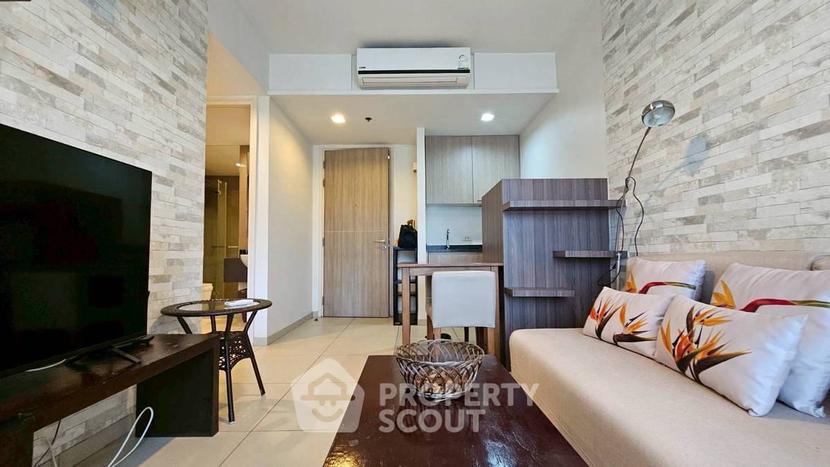 picture 1-BR Condo at Unixx South Pattaya close to Phratamnak (ID 2510040) - 7/14