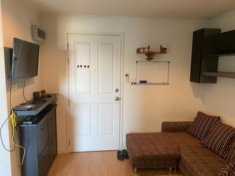 P-43915 ต้องการขาย คอนโด ลุมพินี พาร์ค ปิ่นเกล้า แขวงบางบำหรุ เขตบางพลัด กรุงเทพมหานคร Line Id: @easythaihome 085-592-2897