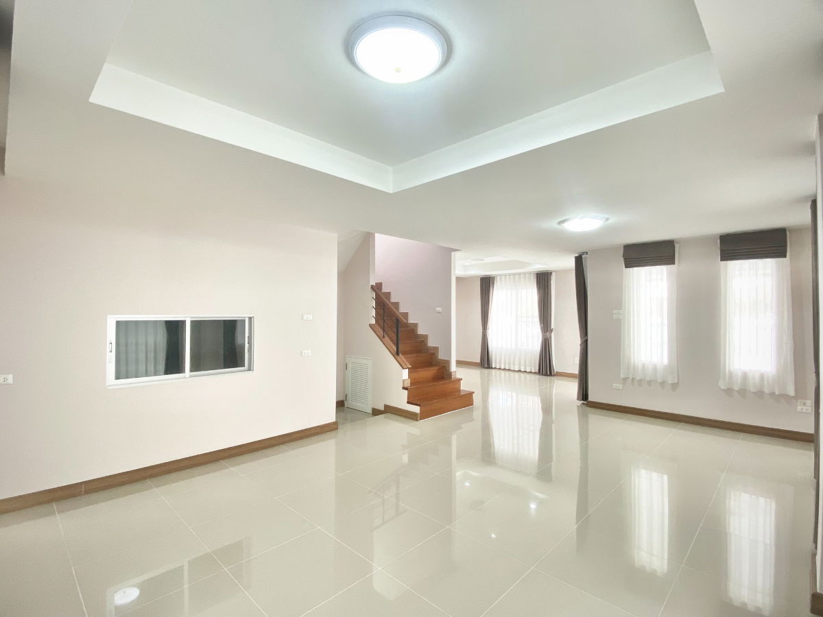 picture Selling house Baan Klang Suan 3.88 Million - 55/64