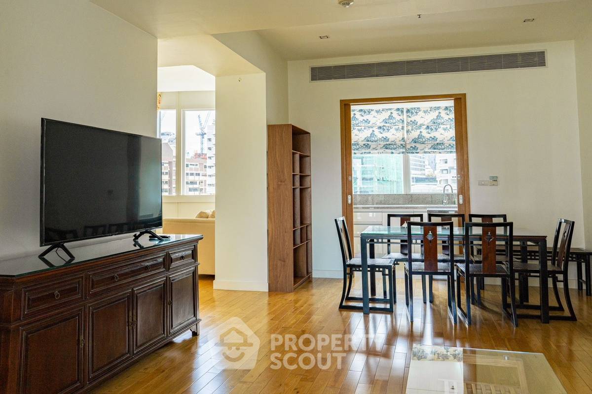 picture 3-BR Condo at Millennium Residence @ Sukhumvit Condominium near BTS Asok (ID 2512918) - 1/8