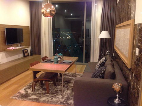 For rent, The Breeze Narathiwat, 1 bedroom, 32nd floor, near BRT Nararam 3 station.