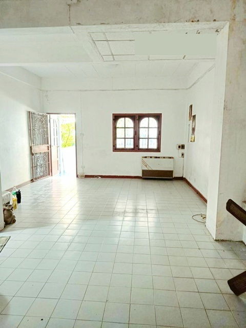 รูป ให้เช่าทาวน์เฮ้าส์ 2 ชั้น 2 นอน รามอินทรา70-78 MRTบางชัน 900ม. แม็คโคร รามอินทรา 200 ม. 2 น้ำ 17 ตร.วา. ตลาดใหม่บางชัน 800 ม. - รูปที่ 6/8