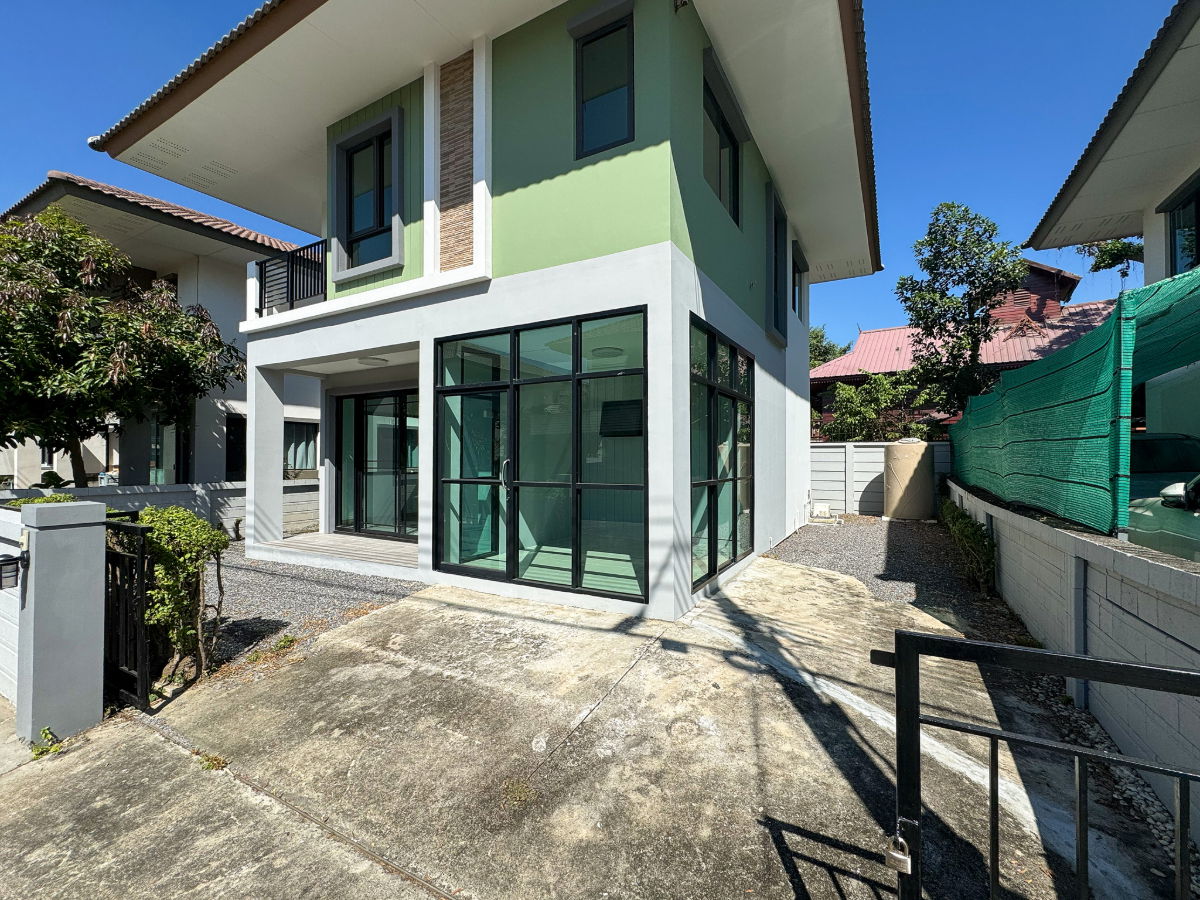 รูป รีโนเวทใหม่ทั้งหลัง พร้อมเข้าอยู่ ขายบ้านเดี่ยว โกลเด้นวิลเลจ บางนา–กิ่งแก้ว (Golden Village Bangna–Kingkaew) 3 ห้องนอน ใกล้สนามบินสุวรรณภูมิ - รูปที่ 22/28