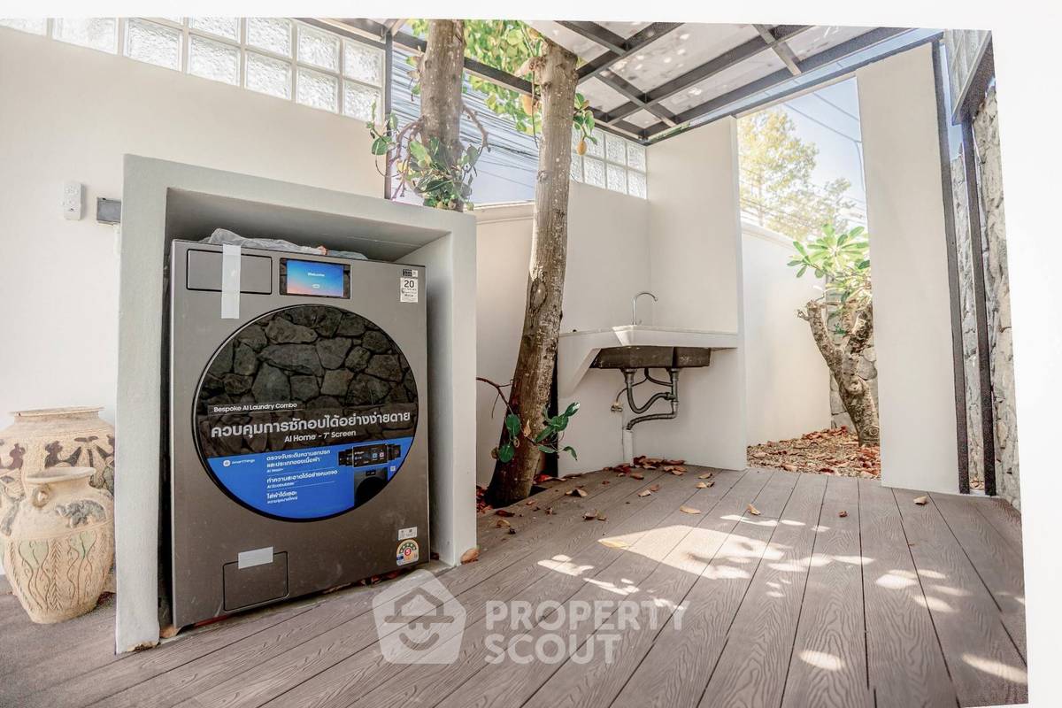 picture 4-BR Villa close to Pattaya (ID 2513795) - 13/22