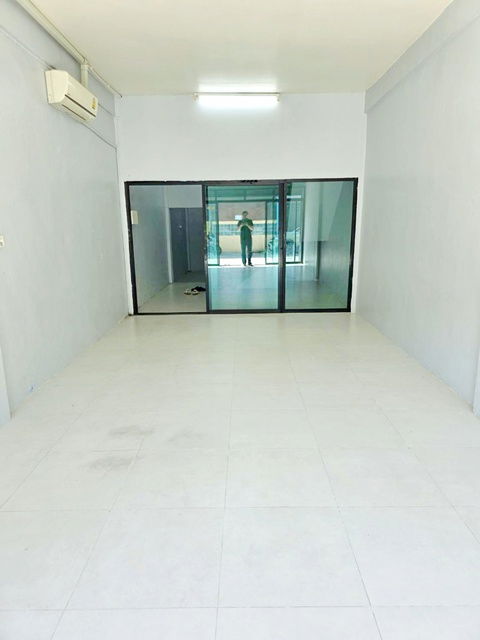 รูป BTSสะพานควาย 1กม.240 ตร.ม.3นอน อินทามระ8-14 ให้เช่าอาคารพาณิชย์ 3 ชั้น 20 ตร.วา. ม.หอการค้า 900 ม. 2น้ำ - รูปที่ 3/8