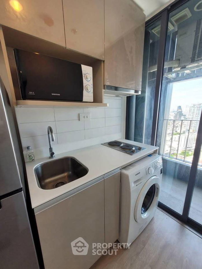 picture 1-BR Condo at Ideo Q Chula Samyan near MRT Sam Yan (ID 2023198) - 6/7