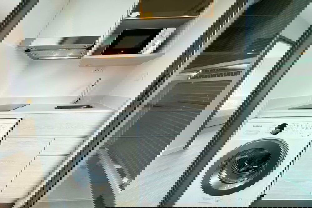 picture 🔥 For Rent !! pool view, Good location!! Code C20230700629...MetroLuxe Phaholyothin - Sutthisan, 2 bed, 2 bath, furnished, ready to move in📣📣 - 16/18