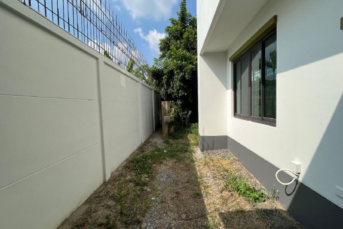 picture For Sale : Saransiri Phaholyotin-Saimai  - 3/16