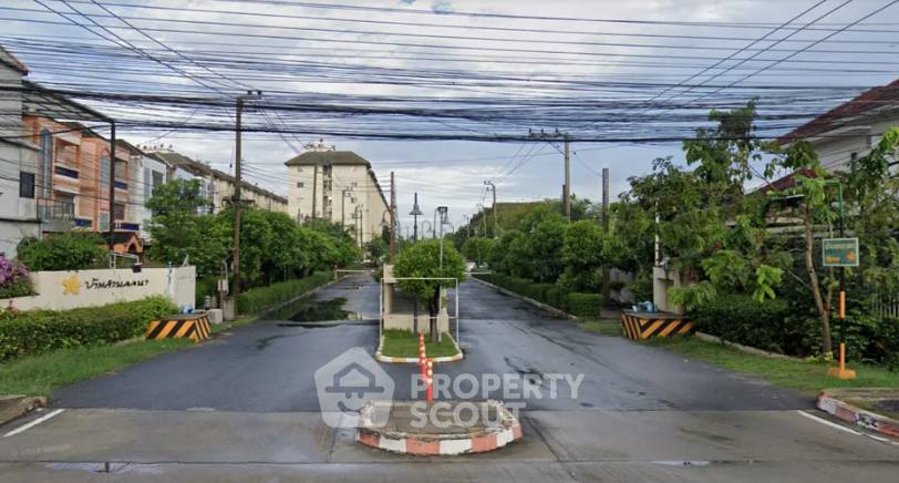 picture 2-BR Condo at Baan Suan Lalana-Suan Luang in Dokmai (ID 2513665) - 2/6