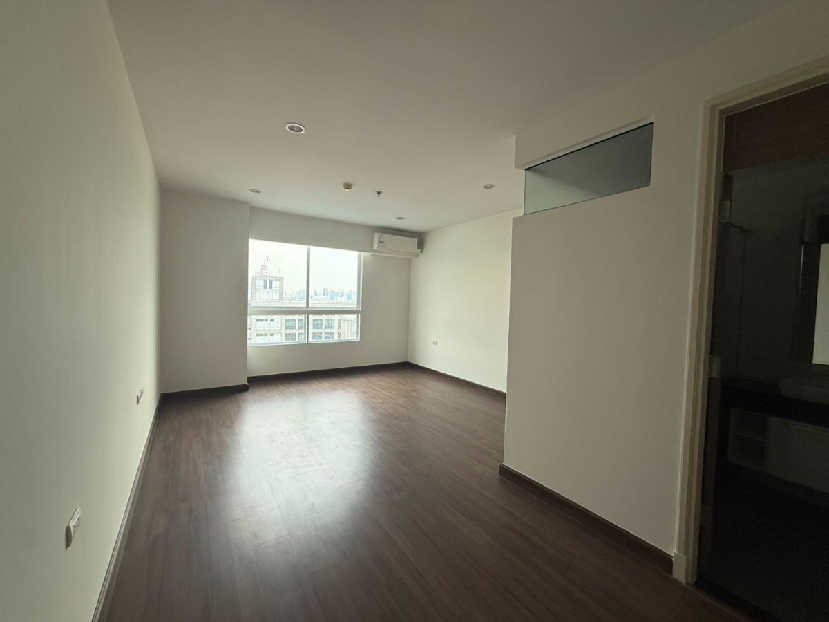 รูป 🏙️ Rare Item! ✨ ชีวิตหรูเหนือระดับริมเจ้าพระยา ห้องไซซ์บ้านเดี่ยว ในทำเลเมือง ศุภาลัย พรีมา ริวา MD-25025443 - รูปที่ 3/6