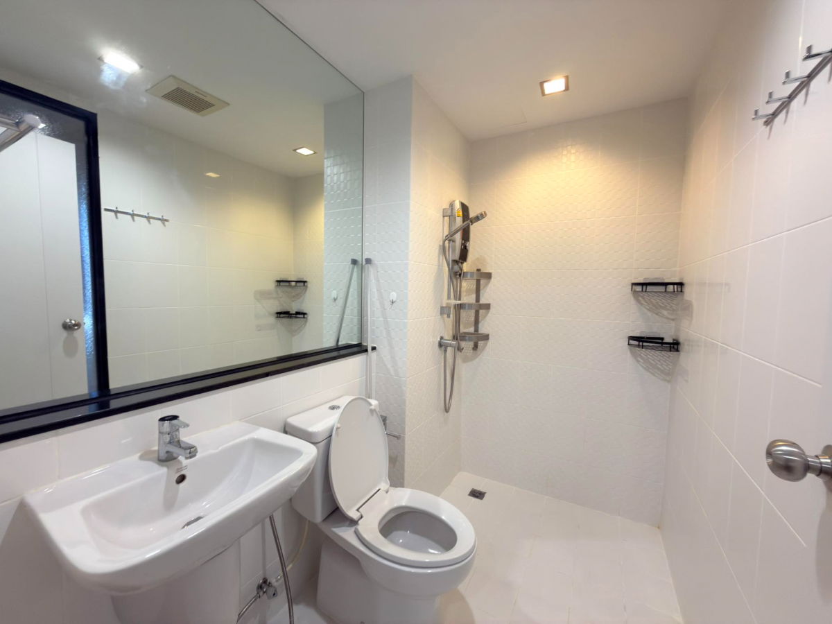 รูป ให้เช่า คอนโด เดอะ ทรี อินเตอร์เชนจ์ บางซื่อ *2นอน 2น้ำ" ที่ Line: @homefinder - รูปที่ 13/14