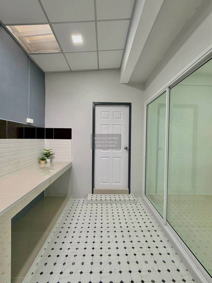 รูป ขายทาวน์เฮ้าส์/ทาวน์โฮม  ธนพัฒนา รีโนเวทใหม่ MRT-สะพานพระนั่งเกล้า ตลาดขวัญ เมืองนนทบุรี นนทบุรี CX-141030 ✅ ทักไลน์ @connexproperty ตอบทันที ทีมงานมืออาชีพ ✅ - รูปที่ 6/12