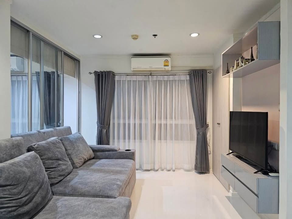 picture Lumpini Ville Sukhumvit 77(2) | Spacious 46 sqm, Short-term Contract Available (3-6 Months), near BTS On Nut - 5/6