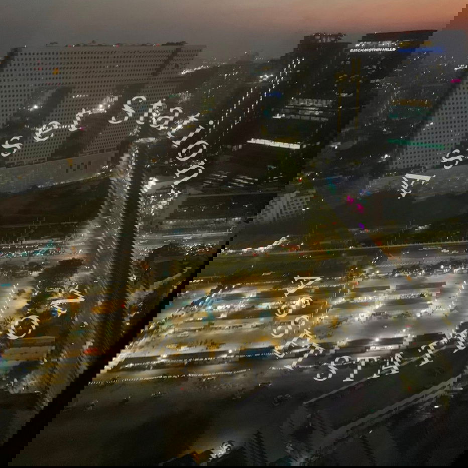 picture ✨ Now Available! Condo near Elephant Building MAZARINE Ratchayothin 🚆 Directly connected to BTS Ratchayothin - 10/10