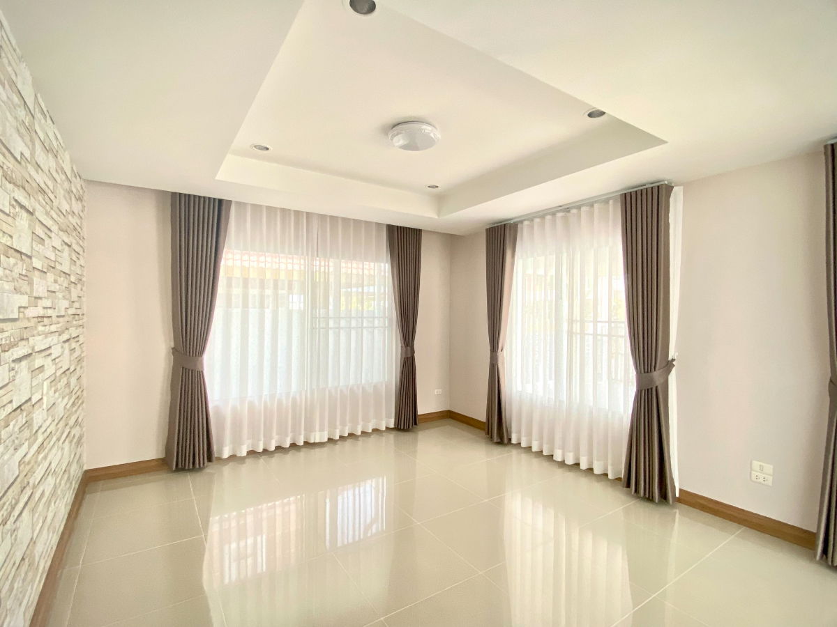 picture Selling house Baan Klang Suan 3.88 Million - 36/64