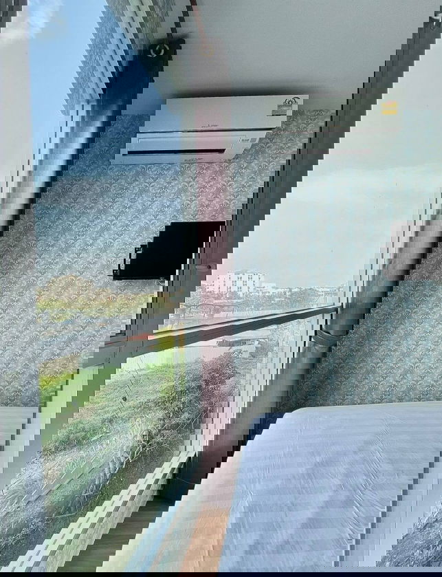 picture Ready to move in. Rent: 8,000 baht. **Washing machine included.** - 9/11