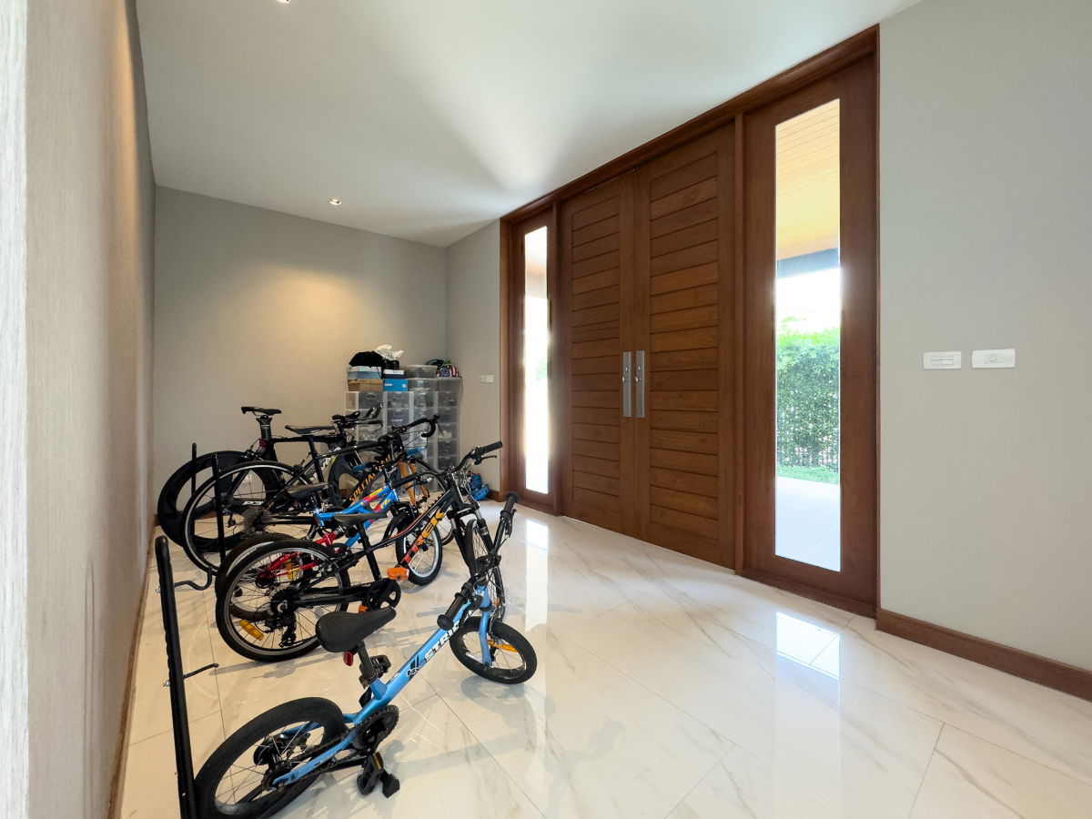 รูป เจ้าของขายเอง! บ้านเดี่ยวหรู รีโนเวทใหม่สไตล์โมเดิร์น พร้อมรายได้ค่าเช่า 210,000 บ./เดือน ขายบ้าน เอเวอร์กรีน วิลล์ บางนา–ตราด 56 (Evergreen Ville) - รูปที่ 5/41