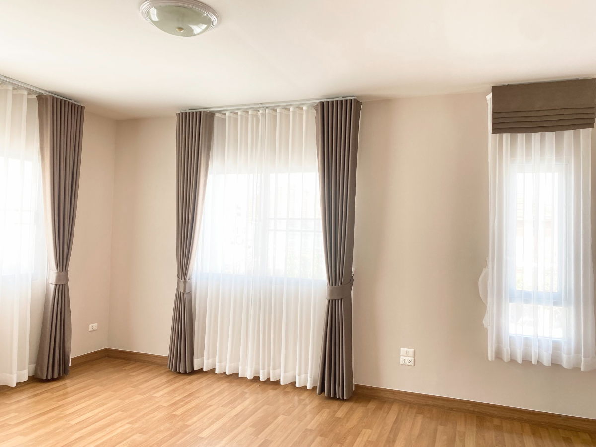 picture Selling house Baan Klang Suan 3.88 Million - 32/64