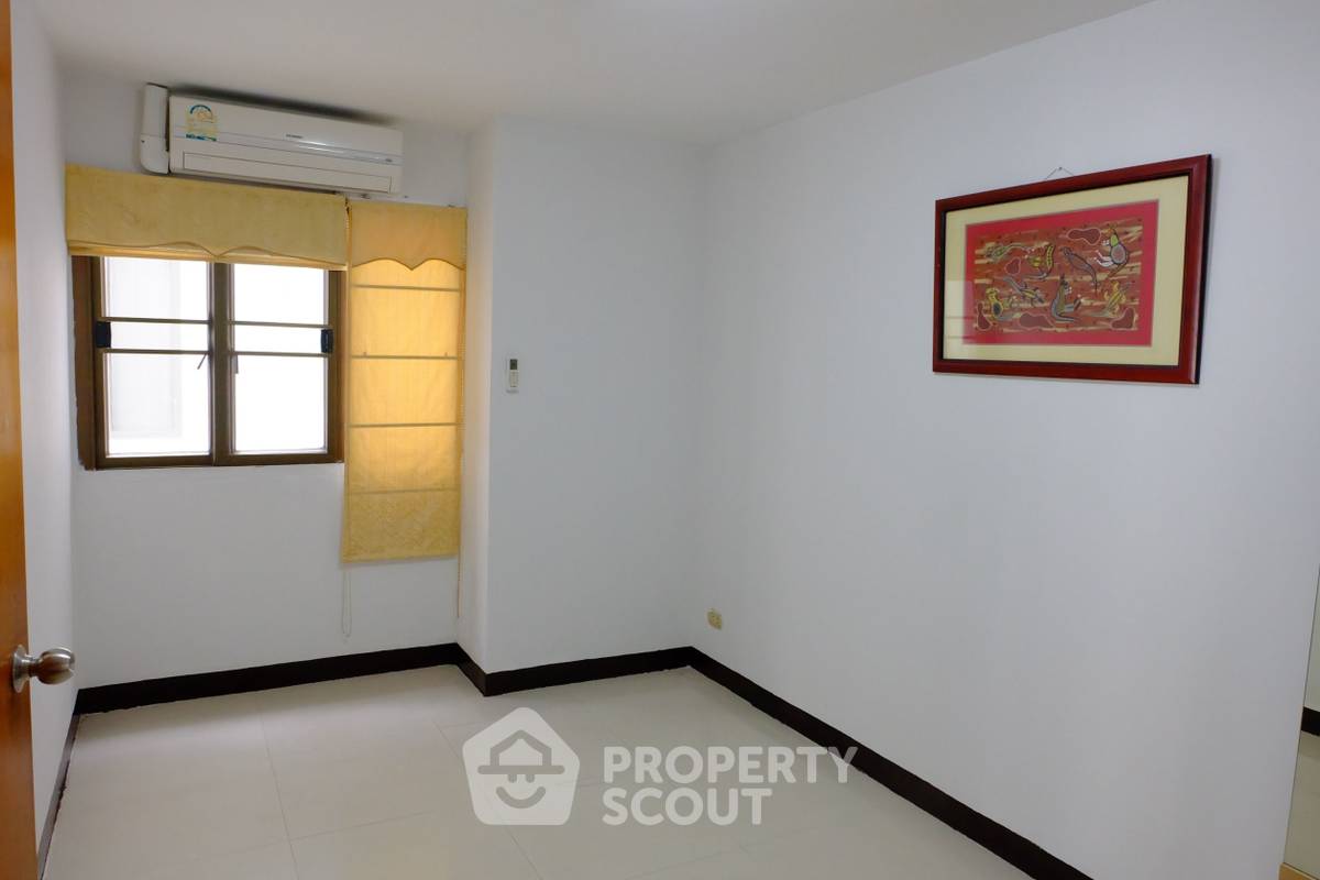 picture 2-BR Condo at Top View Tower Condominium near BTS Thong Lor (ID 882906) - 17/27