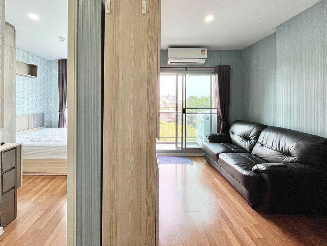 picture Ready to move in. Rent: 8,000 baht. **Washing machine included.** - 2/11