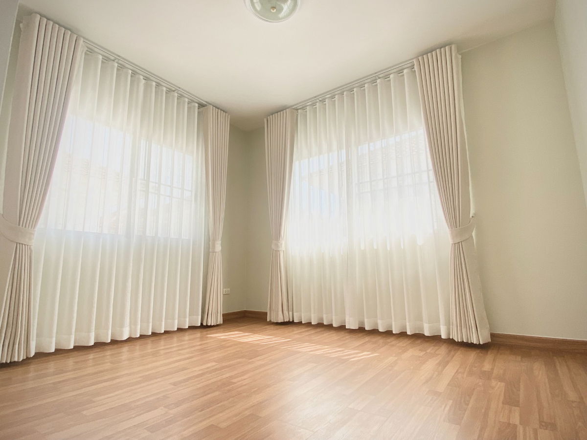 picture Selling house Baan Klang Suan 3.88 Million - 60/64