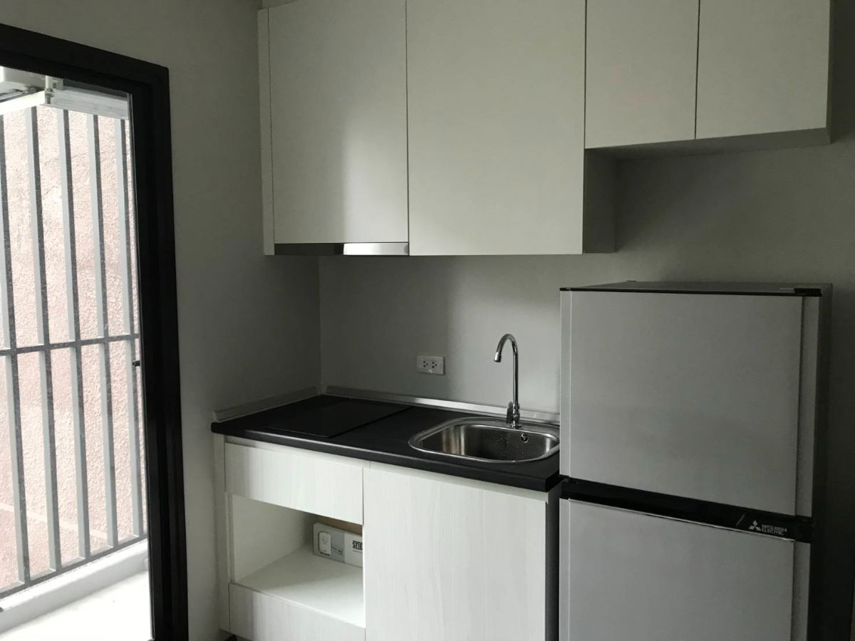 รูป ให้เช่าห้องแต่งพร้อม เฟอร์ครบ ห้องใหญ่ วิวดี ราคาถูก ใกล้ ARL และ MRT สถานีหัวหมาก - รูปที่ 5/9