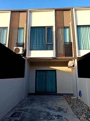 เช่าทาวน์โฮม นิคมอุตสาหกรรมบางปู : HR3130ให้เช่าทาวน์โฮมสไตล์คนรุ่นใหม่ โครงการ Altitude Kraf Bangna บ้านสวย ฟังก์ชันเป๊ะ ส่วนกลางจัดเต็มที่สุดในย่านบางนา