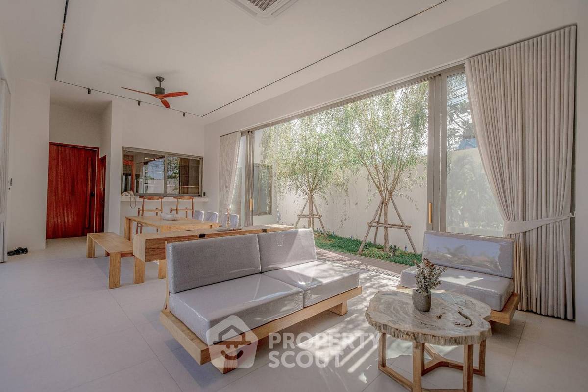 picture 4-BR Villa close to Pattaya (ID 2513795) - 3/22